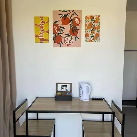 Les Du Mancel : June - 24h Du Mans - Bouleries Jump - Domek alpejski *